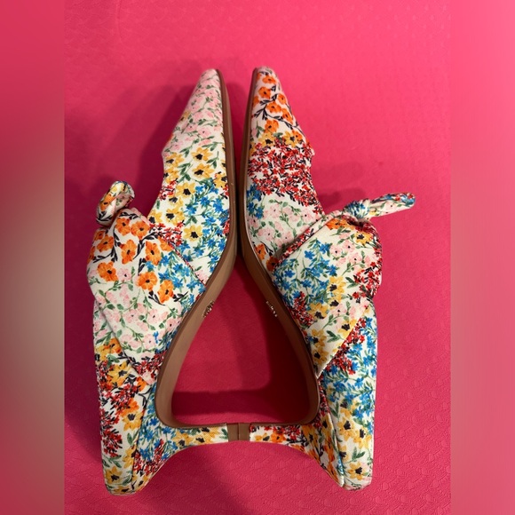 NANETTE LEPORE KITTEN HEELS - Picture 6 of 8